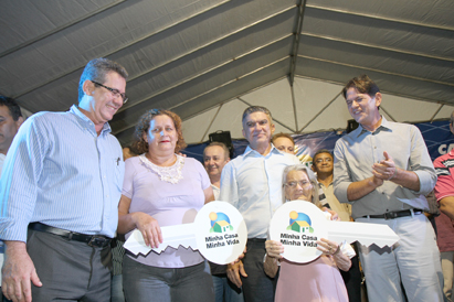 Alunos da Escola José Inácio, no Distrito de Jordão.